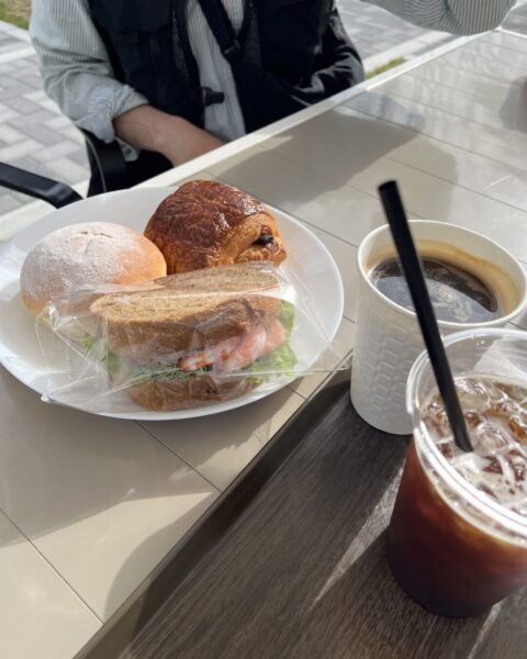 キャンプ・アンド・キャビンズ山中湖4歳子連れキャビン焚き火レビュー近くのパン屋さん